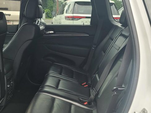 Used 2020 Jeep Grand Cherokee High Altitude AWD/4WD image 17