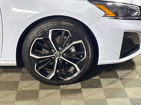 Used 2023 Nissan Altima 2.5 SR image 22