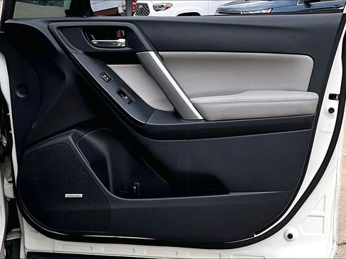 Used 2016 Subaru Forester 2.5i Touring image 23