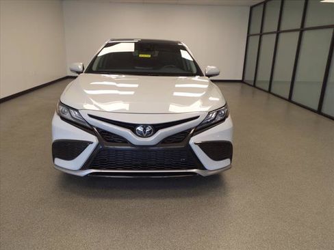 Certified 2022 Toyota Camry XSE FWD image 4