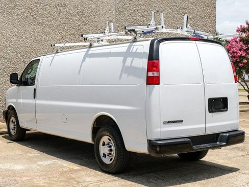 Used 2019 Chevrolet Express 2500 Extended w/ Driver Convenience Package RWD image 11