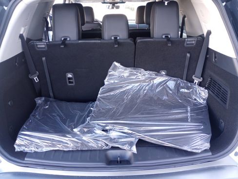 New 2026 Nissan Pathfinder SL FWD image 15