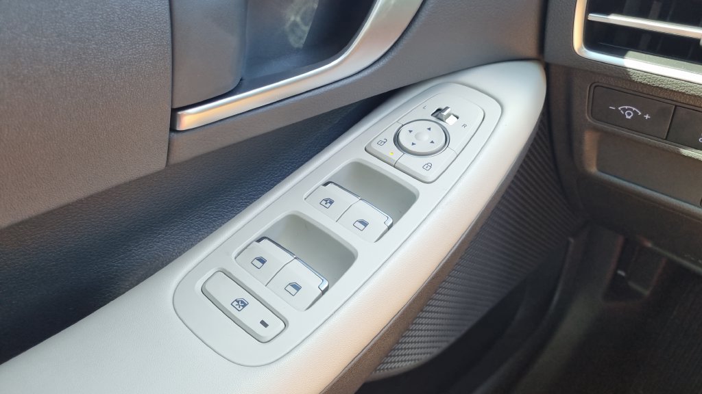 Certified 2025 Hyundai Sonata SE FWD image 20