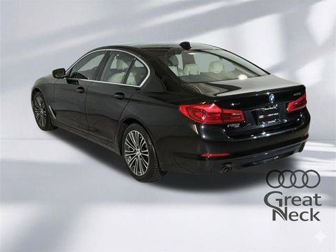 Used 2019 BMW 530i xDrive w/ Convenience Package AWD/4WD image 8