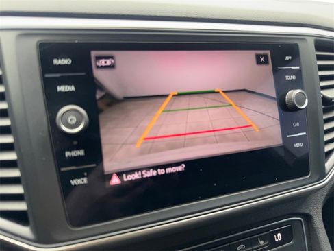 Used 2021 Volkswagen Atlas Cross Sport SE image 67