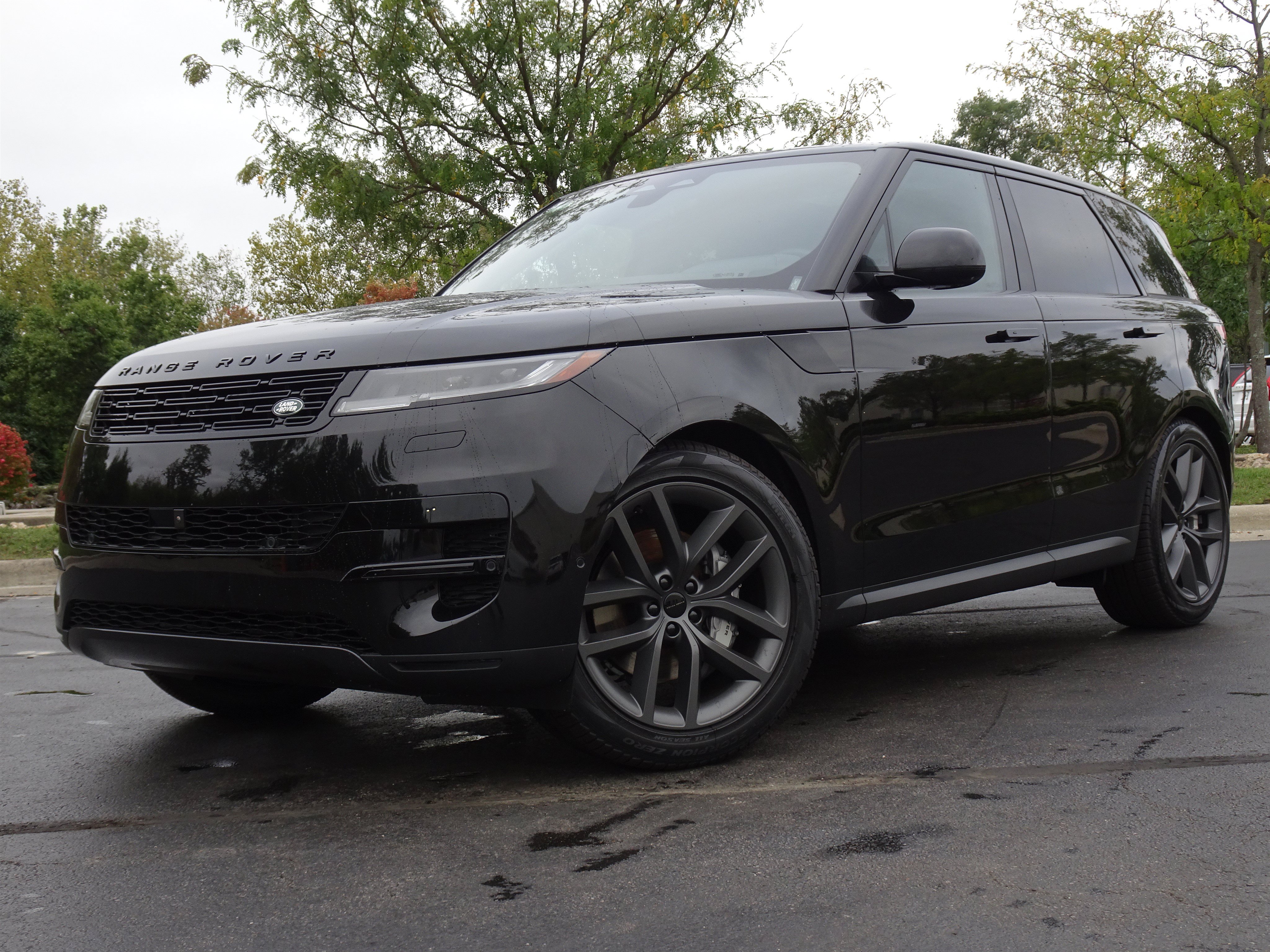 New 2027 Land Rover Range Rover Sport SE AWD/4WD image 1