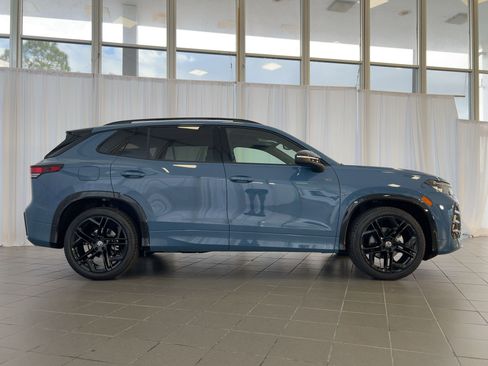 New 2026 Volkswagen Tiguan SE R-Line image 8