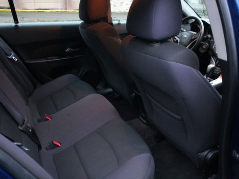 Used 2013 Chevrolet Cruze Eco image 23