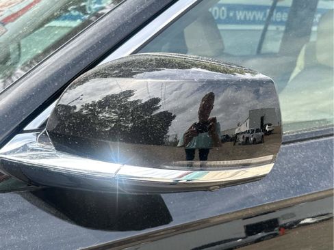 New 2025 Jeep Grand Cherokee Limited w/ Luxury Tech Group II image 16