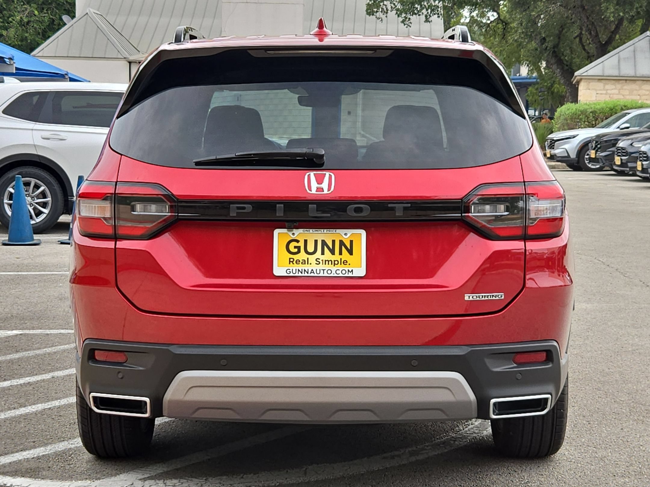 Certified 2024 Honda Pilot Touring image 4