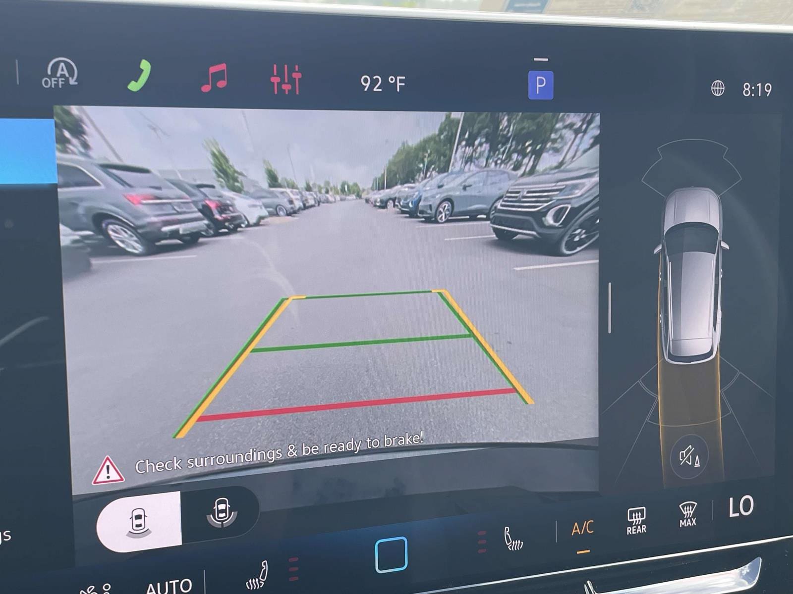 New 2026 Volkswagen Tiguan SE R-Line FWD image 28