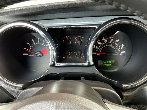 Used 2008 Ford Mustang GT RWD image 12