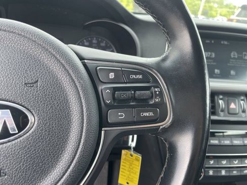 Used 2018 Kia Optima S FWD image 17