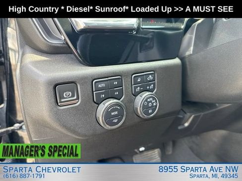 Used 2024 Chevrolet Silverado 2500 High Country AWD/4WD image 19