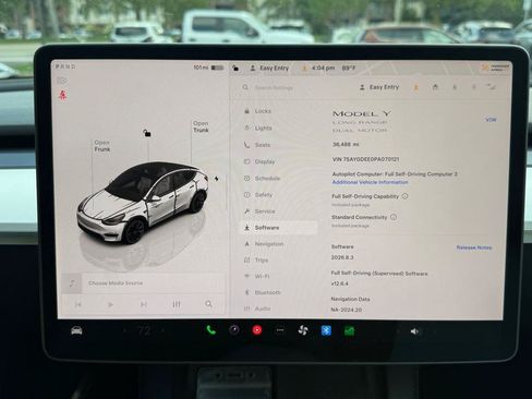 Used 2023 Tesla Model Y Long Range AWD/4WD image 15