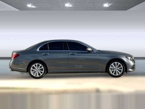 Used 2017 Mercedes-Benz E 300 w/ Premium 1 Package image 8
