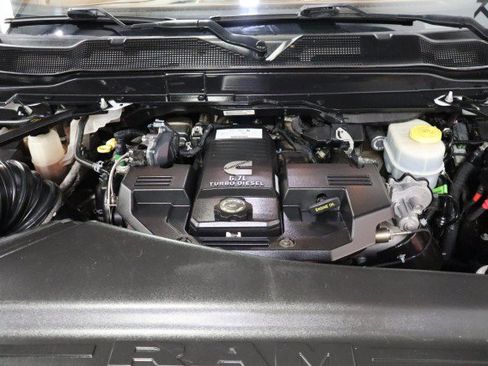 Used 2020 RAM 2500 Limited AWD/4WD image 88