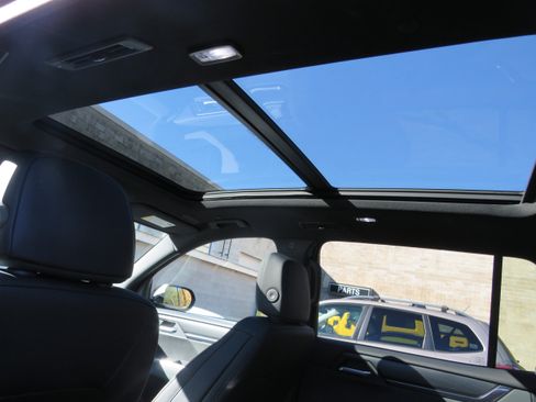 New 2026 GMC Acadia AT4 w/ Super Cruise Package image 10