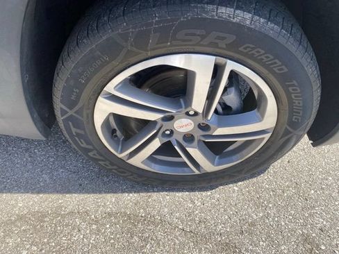 Used 2018 GMC Terrain SLT w/ Infotainment Package II AWD/4WD image 30
