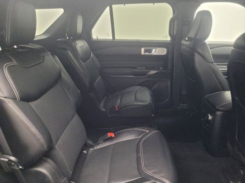Used 2020 Ford Explorer ST w/ ST High-Performance Pack AWD/4WD image 19