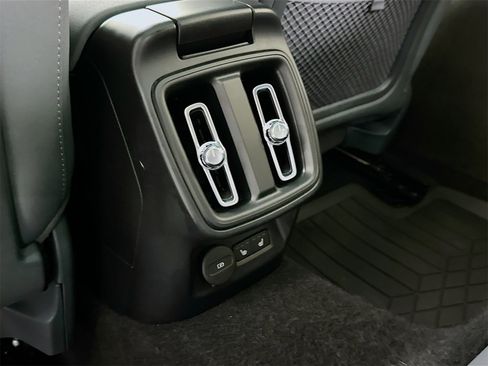 Used 2023 Polestar Polestar 2 w/ Pilot Pack image 27