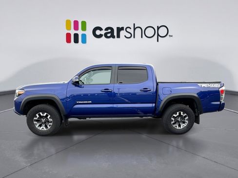 Used 2022 Toyota Tacoma TRD Off-Road image 2
