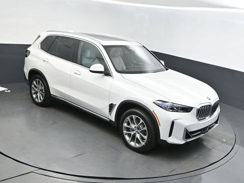 New 2026 BMW X5 sDrive40i w/ Parking Assistance Package image 34