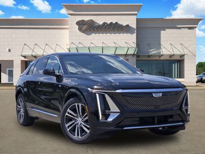 New 2025 Cadillac Lyriq Luxury