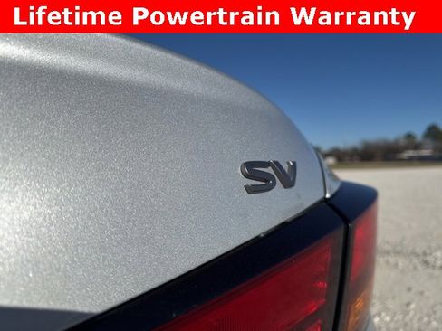 Used 2024 Nissan Altima 2.5 SV image 8