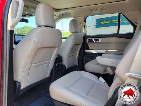 Certified 2023 Ford Explorer XLT w/ Equipment Group 202A RWD image 16