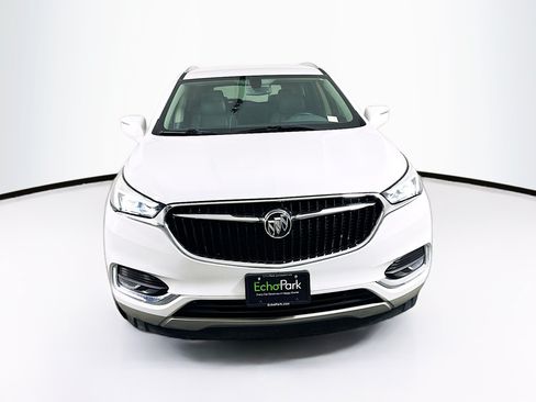 Used 2020 Buick Enclave Essence FWD image 2