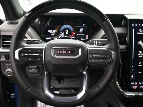 Used 2026 GMC Yukon XL Elevation w/ Elevation Premium Package AWD/4WD image 15