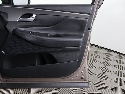 Used 2019 Hyundai Santa Fe SE image 20