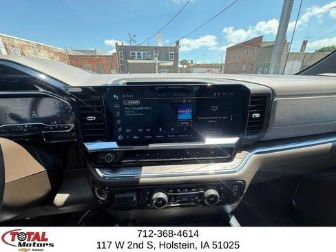 Used 2023 Chevrolet Silverado 1500 LTZ AWD/4WD image 24