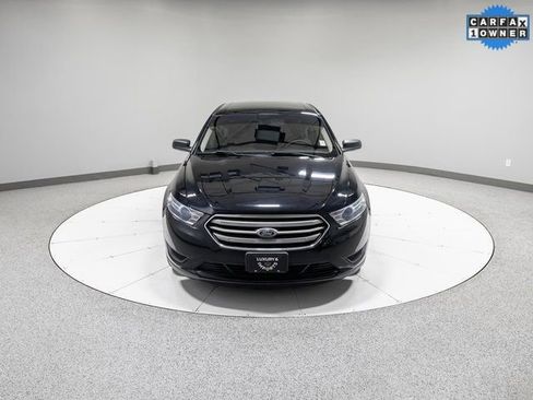 Used 2018 Ford Taurus SE image 24