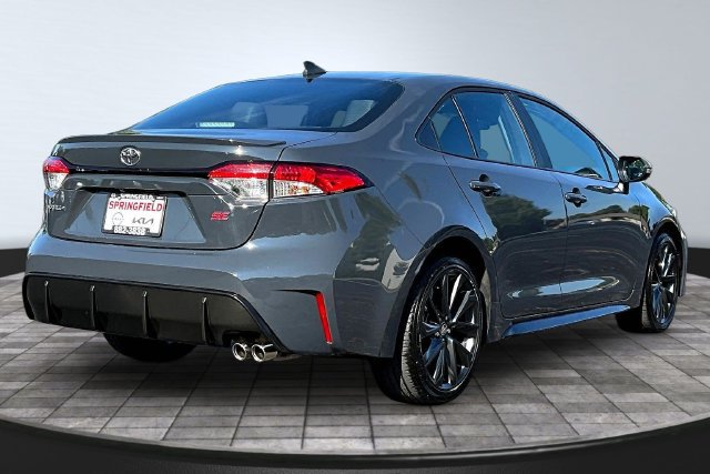 Used 2026 Toyota Corolla SE w/ SE Package FWD image 6