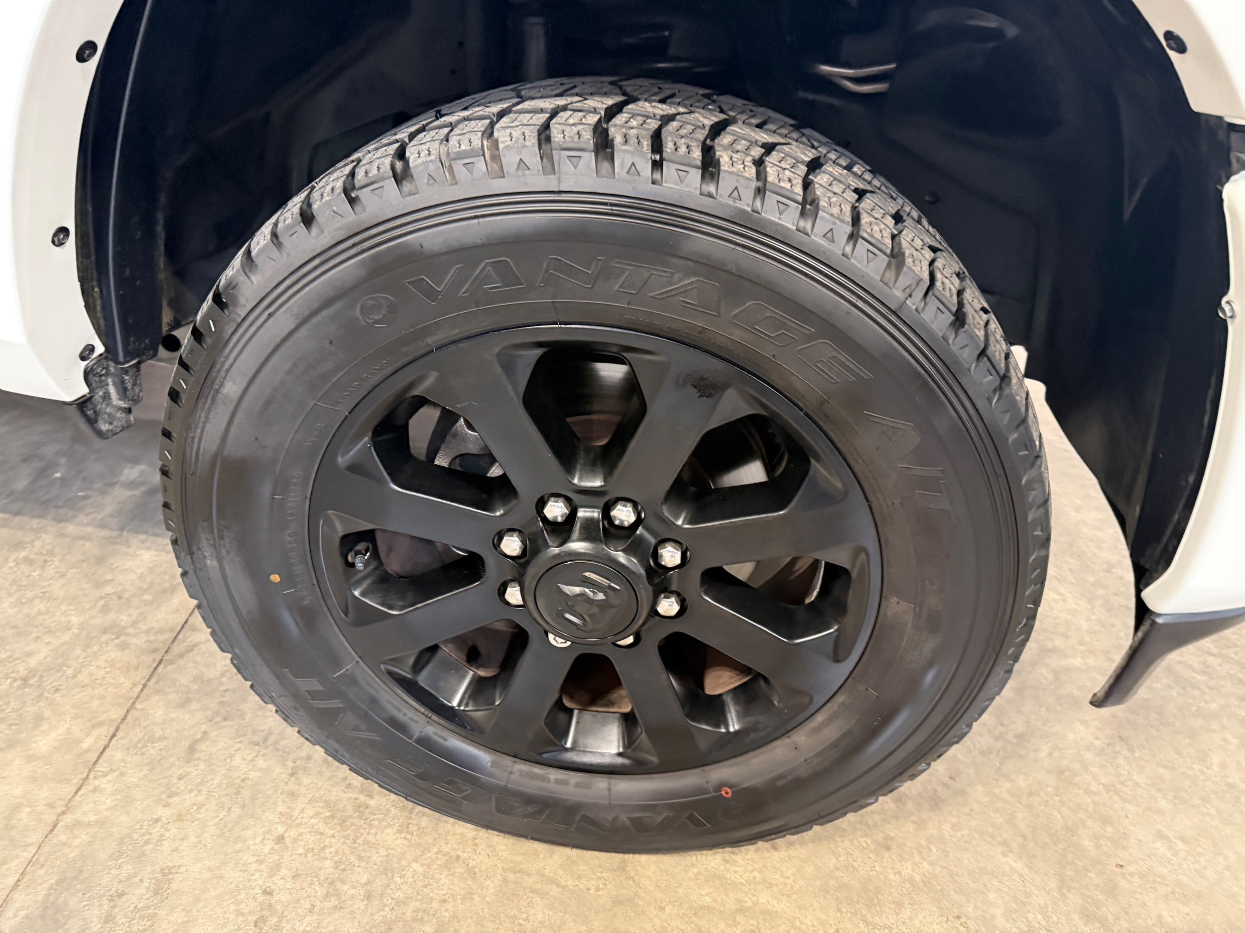 Used 2022 RAM 2500 Laramie w/ Night Edition AWD/4WD image 6