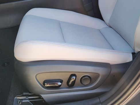 New 2026 Lexus UX 300h FWD image 17