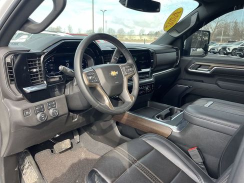 Certified 2024 Chevrolet Silverado 3500 High Country image 10