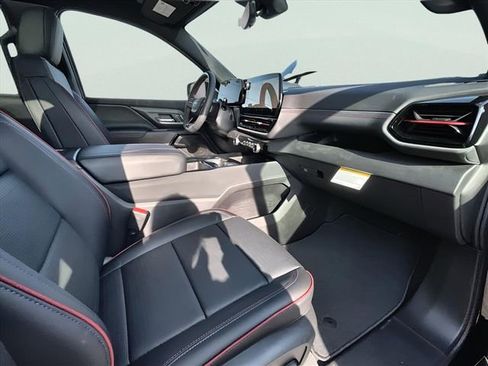 New 2025 Chevrolet Silverado EV RST image 29