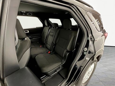 Used 2020 Ford Explorer XLT w/ Cold Weather Package image 20