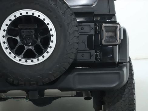 Used 2018 Jeep Wrangler Unlimited Sport S AWD/4WD image 46