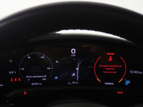 Used 2022 Porsche Taycan image 25