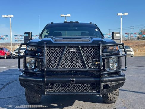 Used 2022 Chevrolet Silverado 2500 Custom w/ Custom Convenience Package image 2