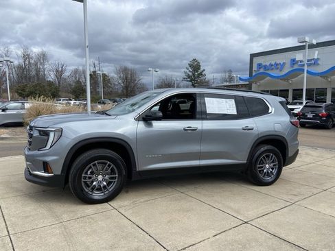 Used 2025 GMC Acadia Elevation image 5