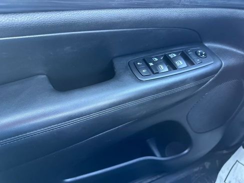 Used 2020 Jeep Grand Cherokee Laredo w/ Security & Convenience Group image 36