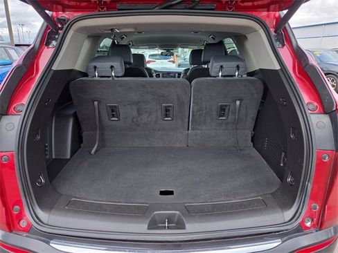 Used 2021 Buick Enclave Essence image 14