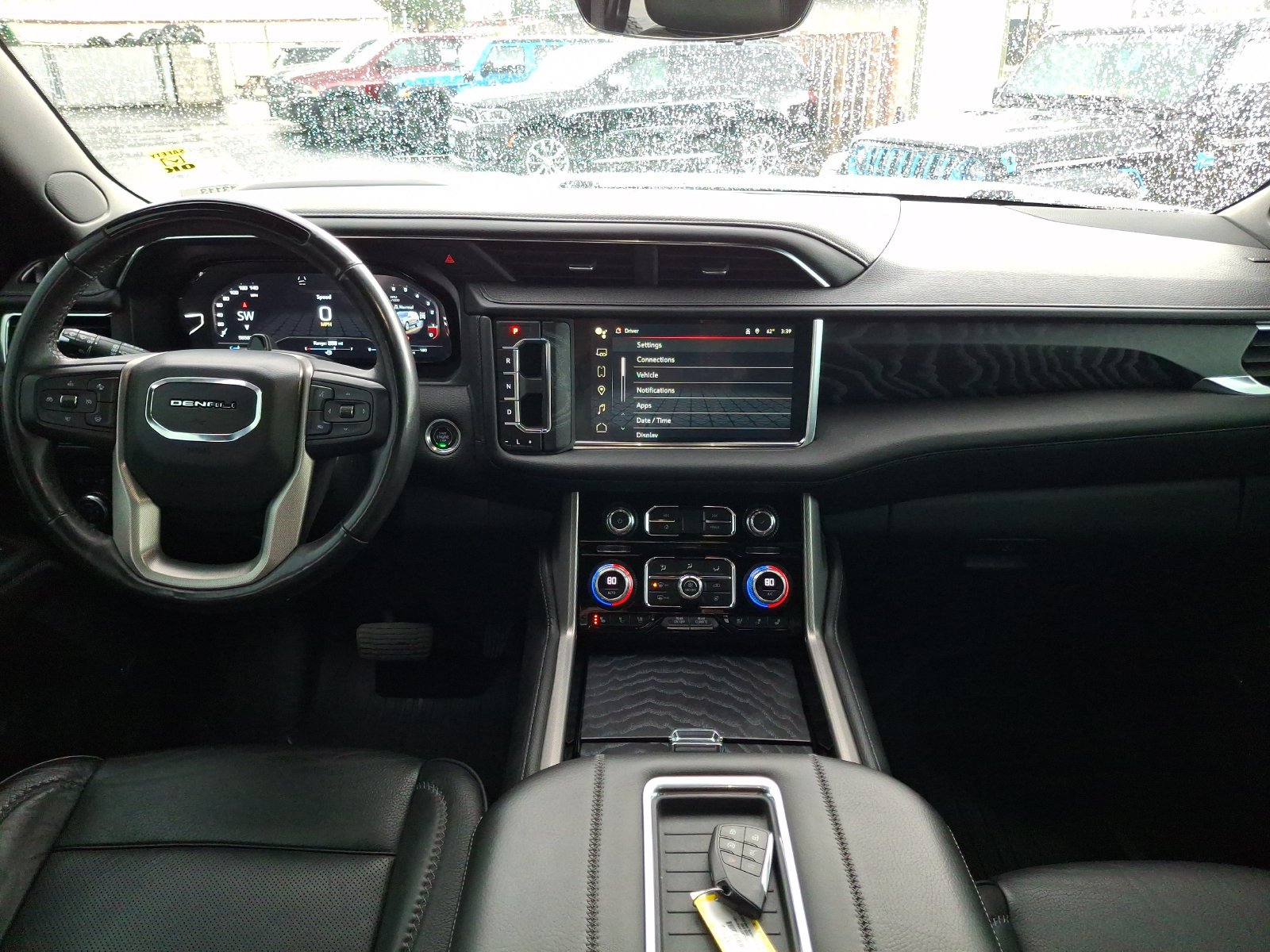 Used 2023 GMC Yukon XL Denali w/ Advanced Technology Package AWD/4WD image 12