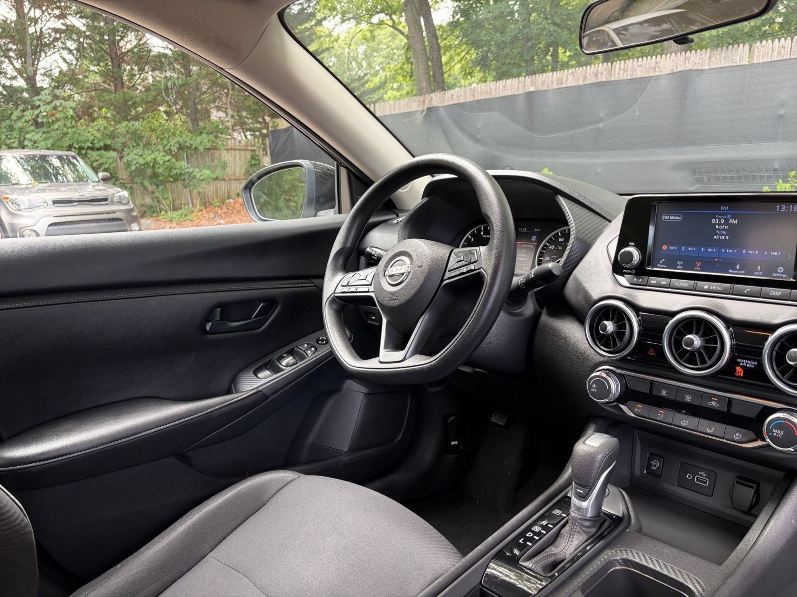 Used 2025 Nissan Sentra S FWD image 31