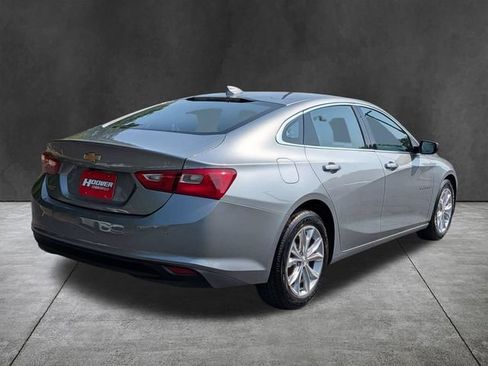 Used 2025 Chevrolet Malibu LT FWD image 5